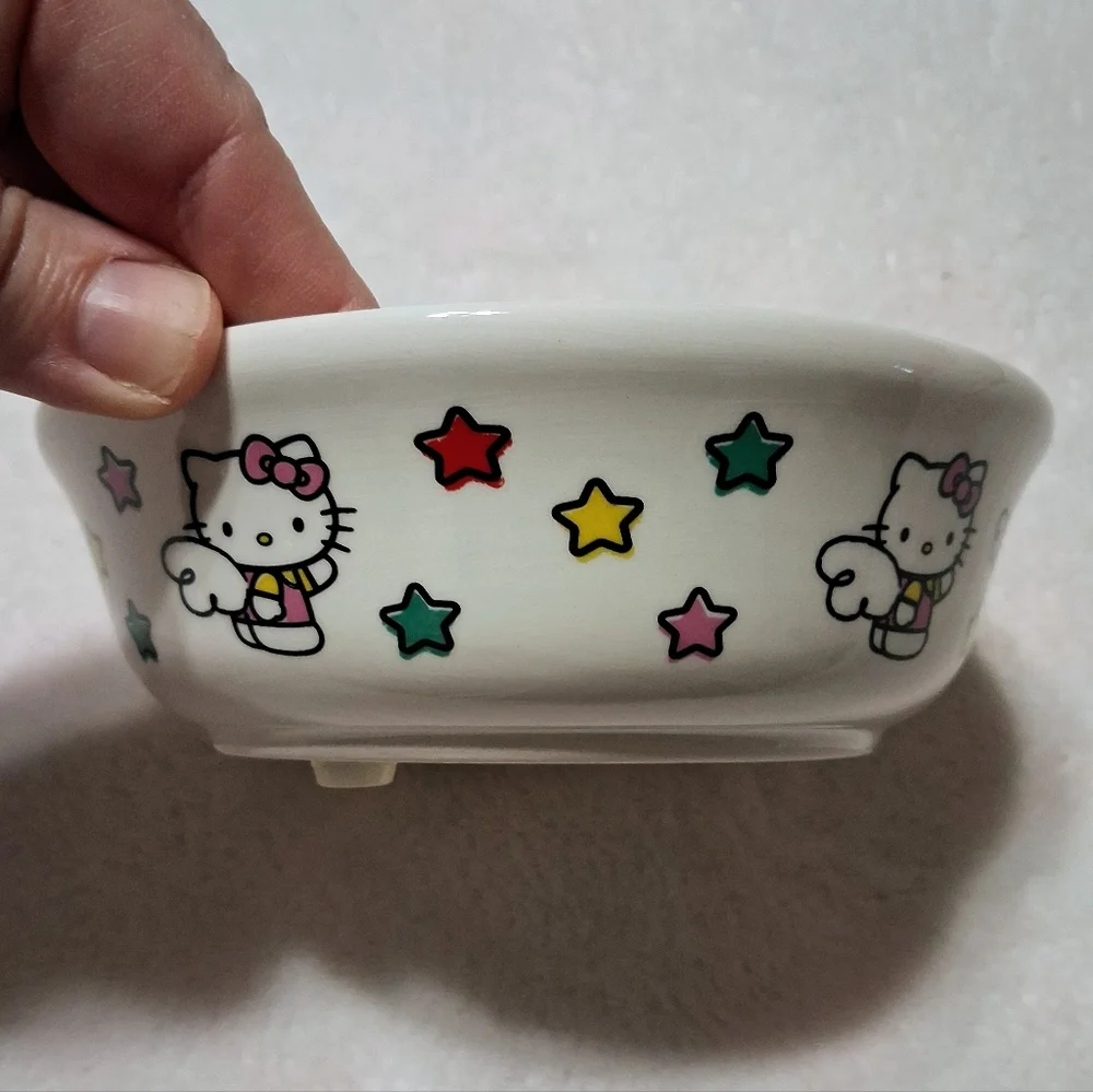 Heavy Ceramic Cat Bowl - White with Multicolor Stars Hello Kitty Sanrio NWT